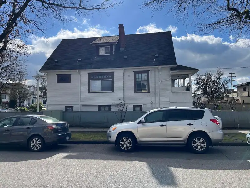 6307 CHESTER STREET - photo 4 of 13