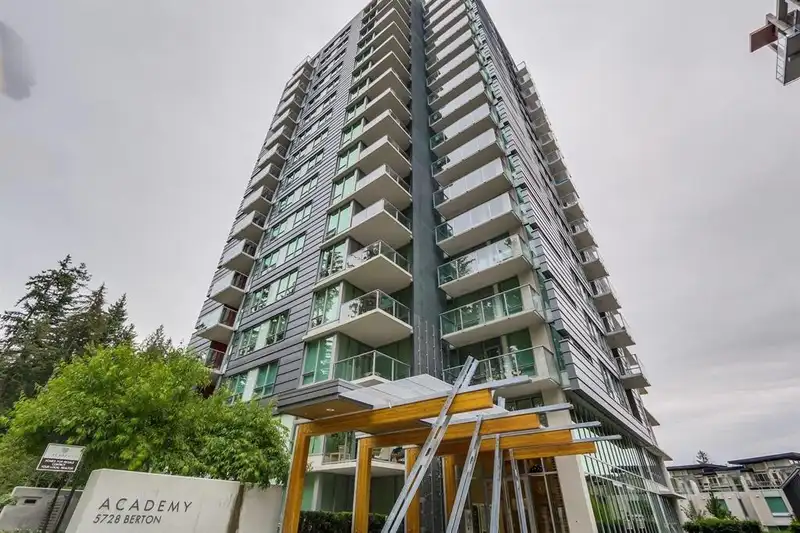 PH7 5728 BERTON AVENUE - photo 1 of 12