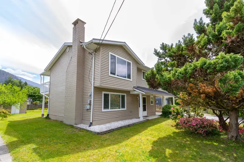 41818 BIRKEN ROAD - photo 2 of 19