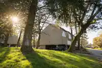 214 8140 COLONIAL DRIVE - thumbnail 2