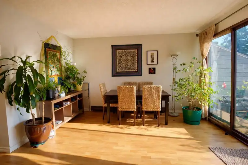 214 8140 COLONIAL DRIVE - photo 3 of 26