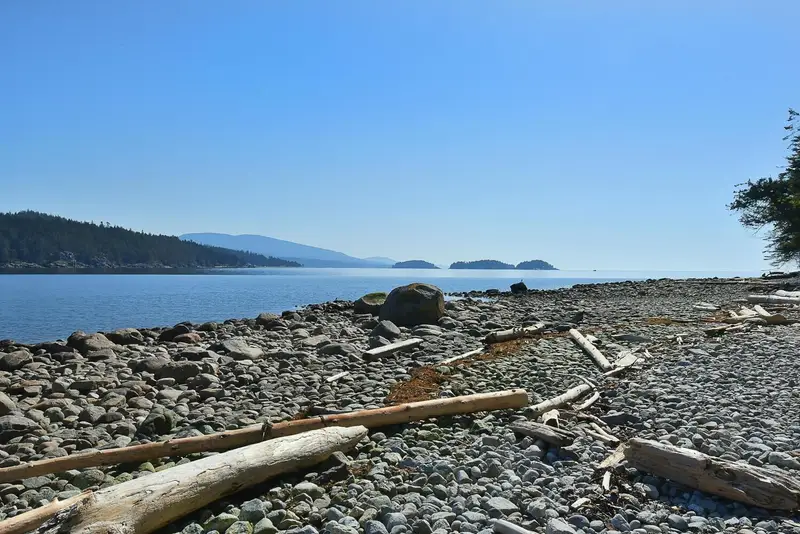 7638 EUREKA AVENUE - photo 3 of 25