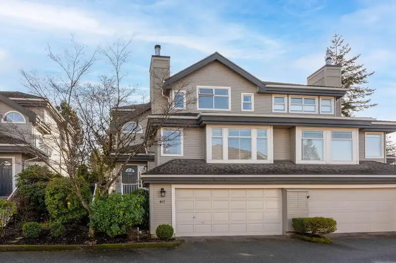 817 ROCHE POINT DRIVE - photo 1 of 35