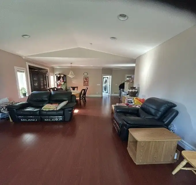 20582 LORNE AVENUE - photo 3 of 23