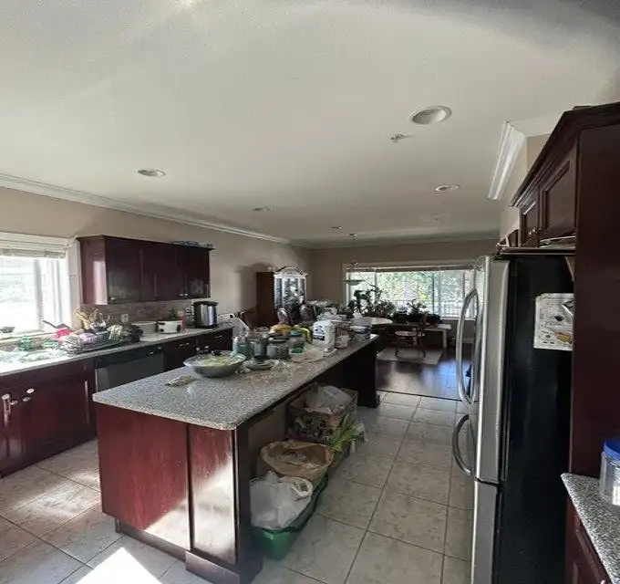 20582 LORNE AVENUE - photo 4 of 23