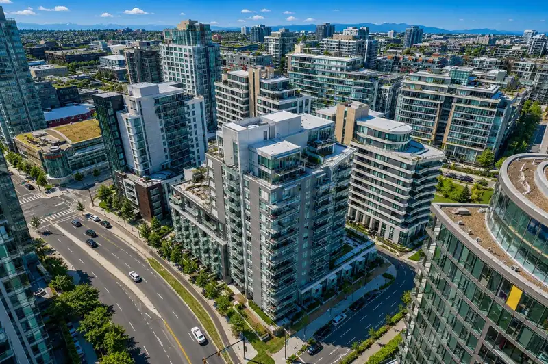 1402 1661 QUEBEC STREET - photo 1 of 22