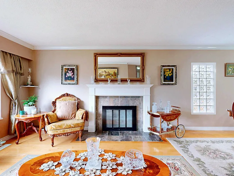 11028 SWAN CRESCENT - photo 4 of 25