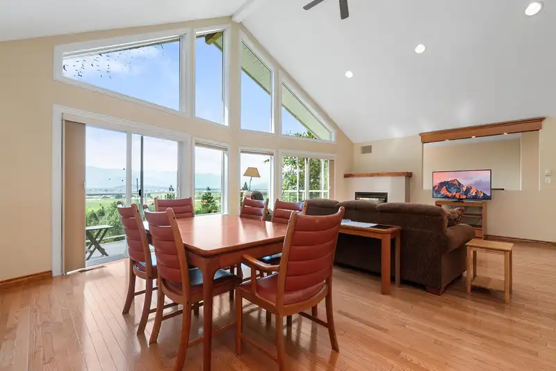 7400 MARBLE HILL ROAD - photo 4 of 38