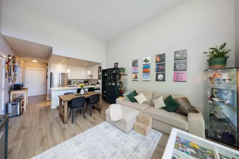 613 2495 WILSON AVENUE - photo 2 of 38