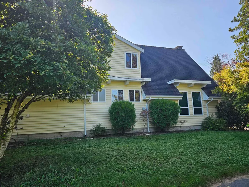 19850 48 AVENUE - photo 1 of 25