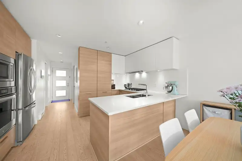 317 3456 COMMERCIAL STREET - photo 1 of 26