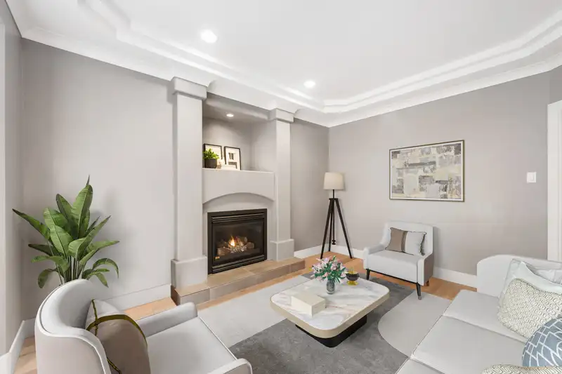 21611 46 AVENUE - photo 4 of 40