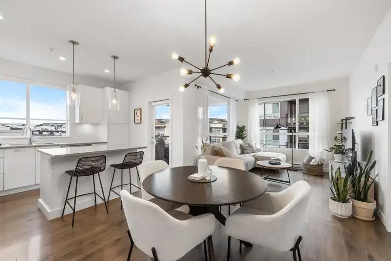 A403 20834 80 AVENUE - photo 1 of 34