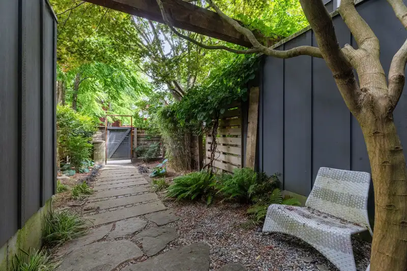 508 E 7TH AVENUE - photo 3 of 27