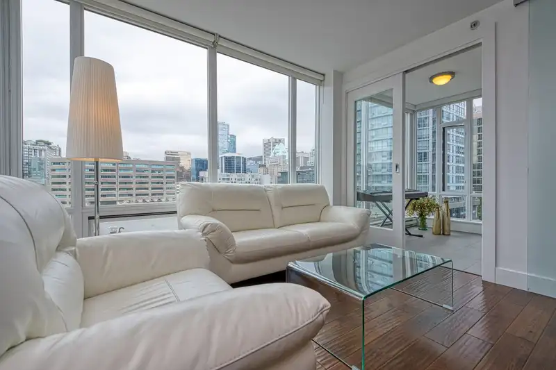 1104 565 SMITHE STREET - photo 2 of 27