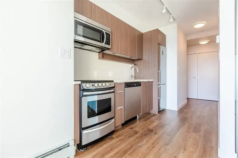 1807 13308 CENTRAL AVENUE - photo 4 of 20
