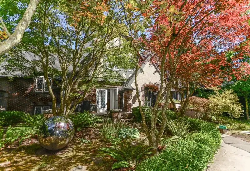 5338 LABURNUM STREET - photo 1 of 39