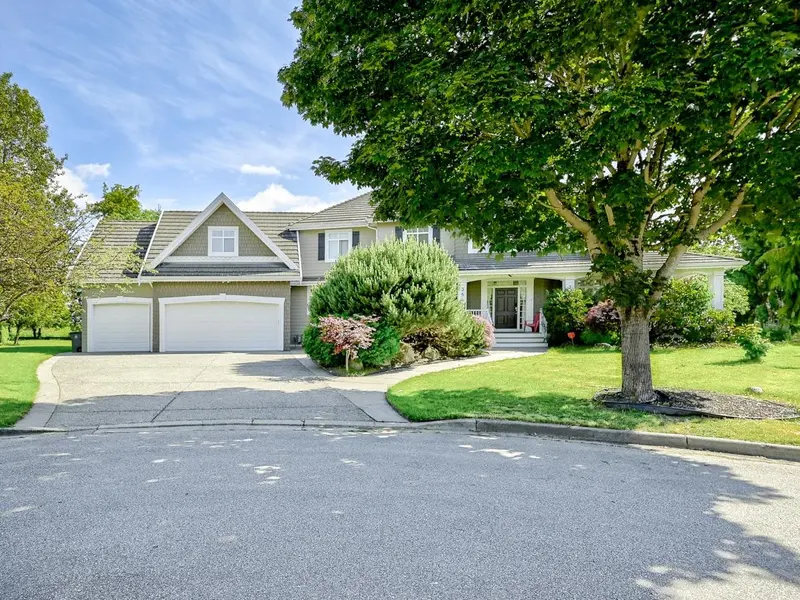 3652 164A STREET - photo 2 of 25