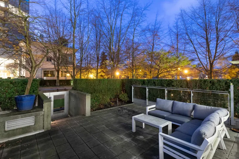 TH23 1281 W CORDOVA STREET - photo 1 of 25