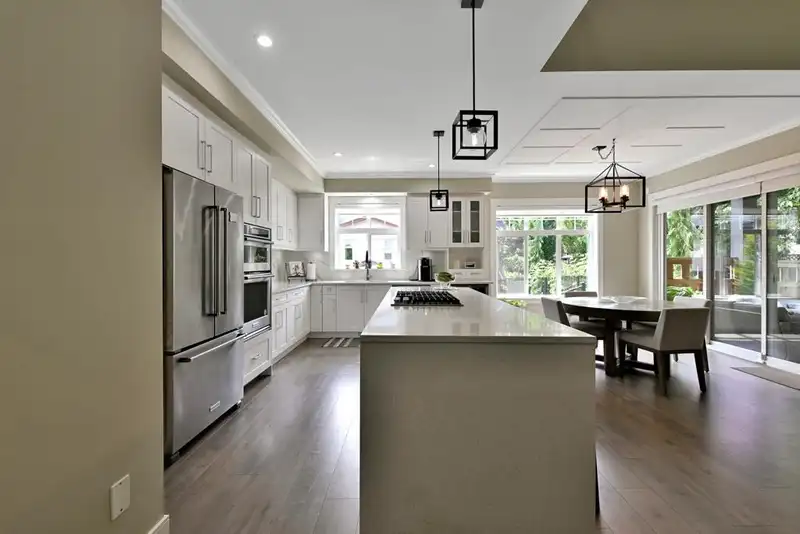 19 17033 FRASER HIGHWAY - photo 4 of 40