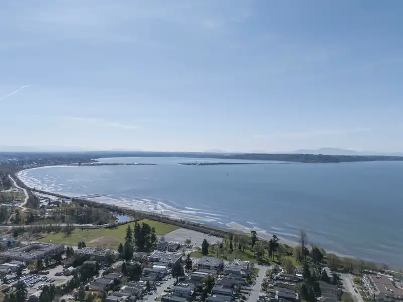 15662 SEMIAHMOO AVENUE - photo 4 of 31
