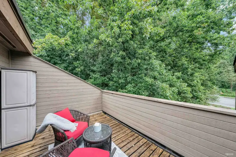 304 9131 CAPELLA DRIVE - photo 2 of 26