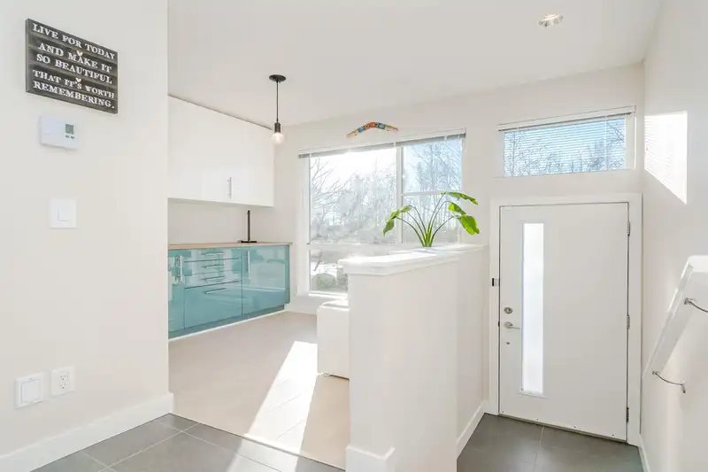 159 2228 162 STREET - photo 3 of 40