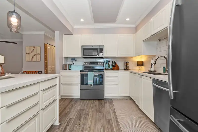 20 32858 LANDEAU PLACE - photo 3 of 26