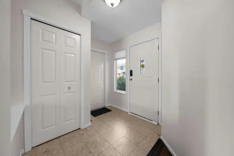 31 19649 53 AVENUE - photo 3 of 33