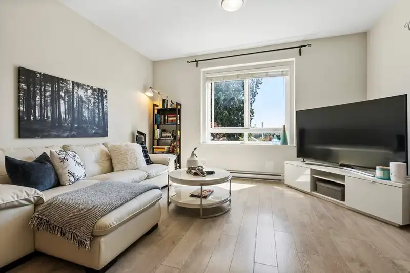 14 14555 68 AVENUE - photo 3 of 38
