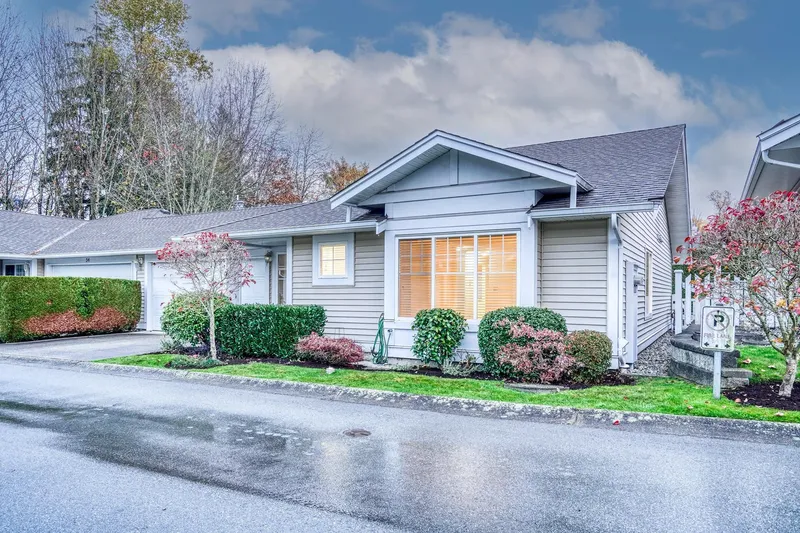 55 6885 184 STREET - photo 3 of 25