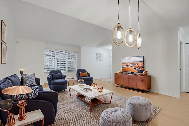 55 6885 184 STREET - photo 4 of 25