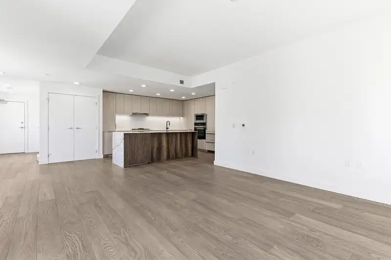301 3590 W 39TH AVENUE - photo 4 of 27