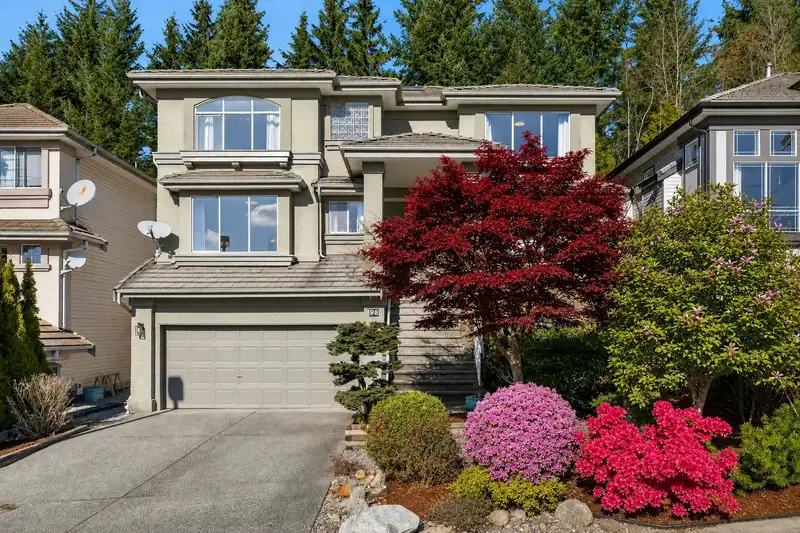 98 LINDEN COURT - photo 1 of 40