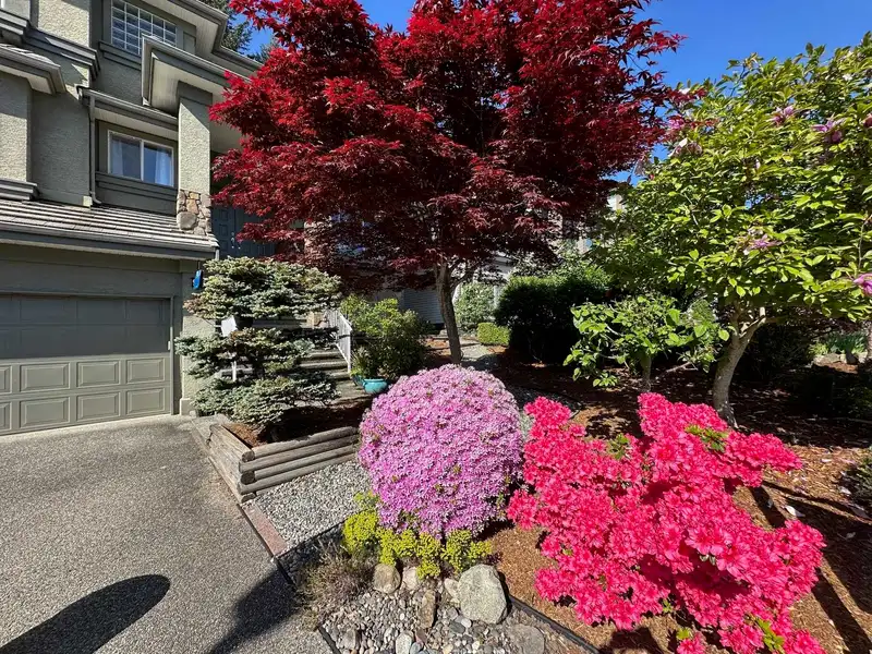 98 LINDEN COURT - photo 3 of 40