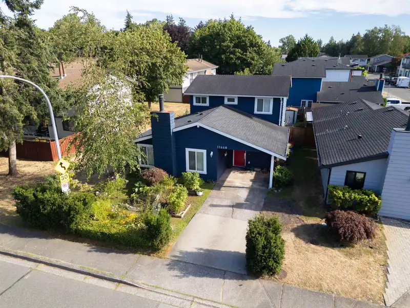 11440 KINGSBRIDGE DRIVE - photo 3 of 32