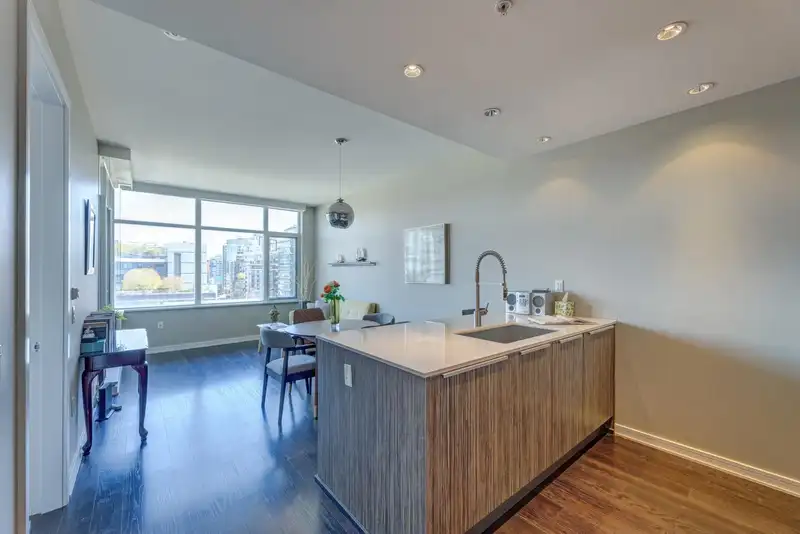 803 181 W 1ST AVENUE - photo 4 of 21
