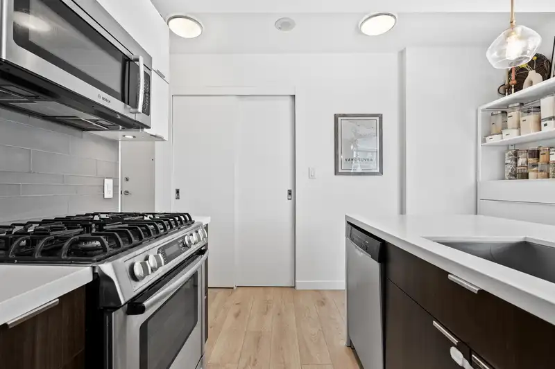 503 1775 QUEBEC STREET - photo 4 of 32