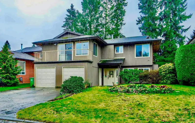 33286 NEWLANDS AVENUE - photo 1 of 36