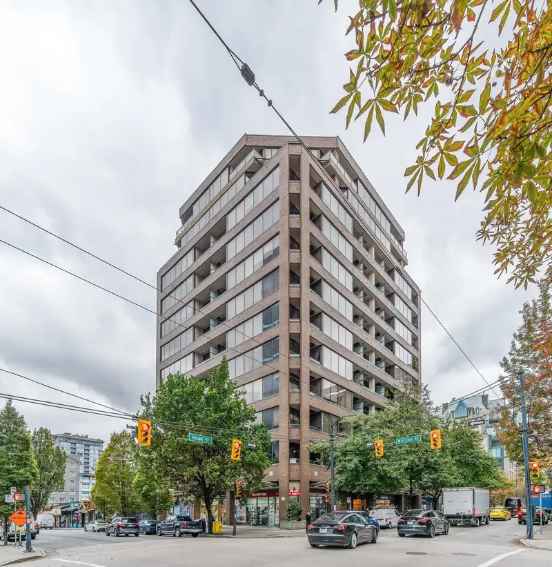 701 1010 HOWE STREET - photo 1 of 27