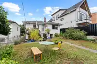 2608 E 4TH AVENUE - thumbnail 3