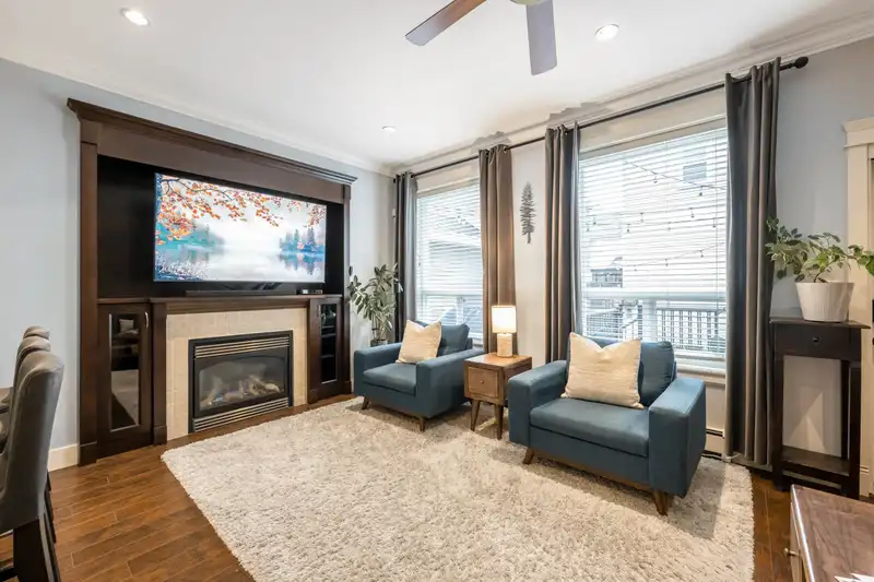 7137 196 STREET - photo 2 of 40
