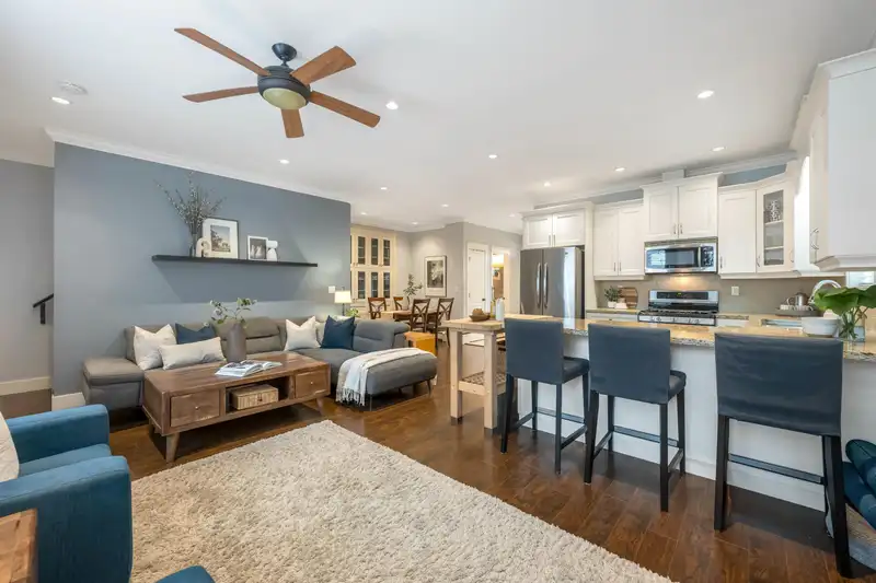 7137 196 STREET - photo 4 of 40
