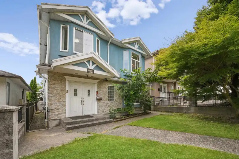 3054 E 5TH AVENUE - photo 1 of 40