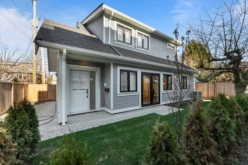 2231 W 16TH AVENUE - photo 1 of 32