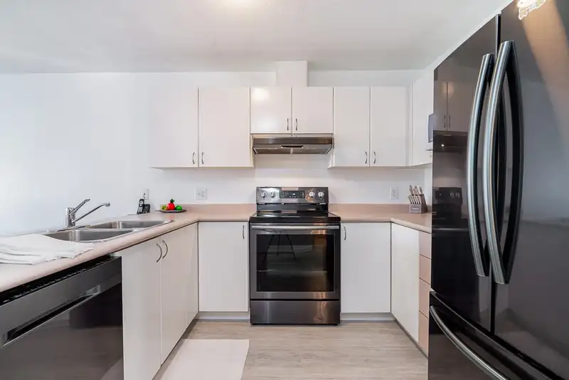 205 12160 80 AVENUE - photo 4 of 28