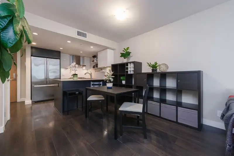 916 1618 QUEBEC STREET - photo 3 of 40