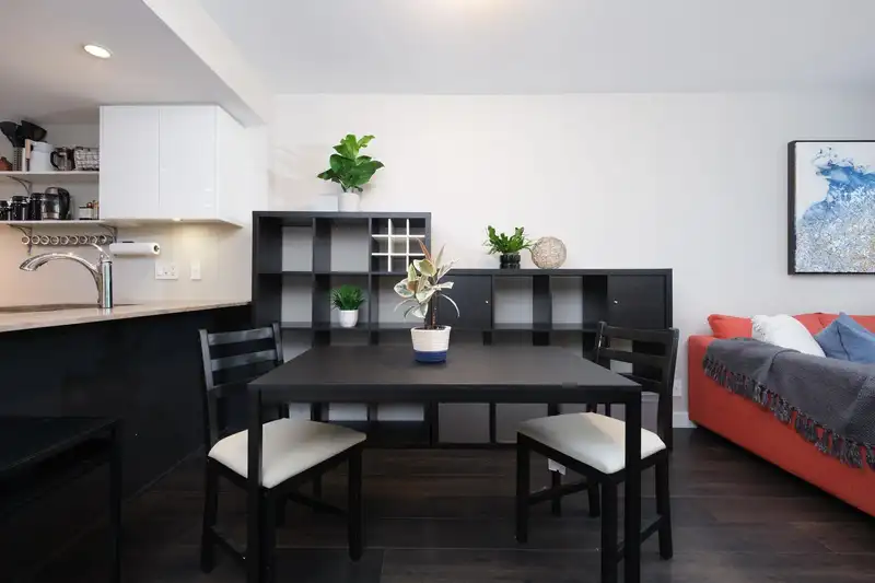 916 1618 QUEBEC STREET - photo 4 of 40