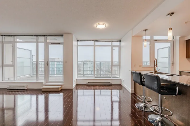 1801 8068 WESTMINSTER HIGHWAY - photo 4 of 25