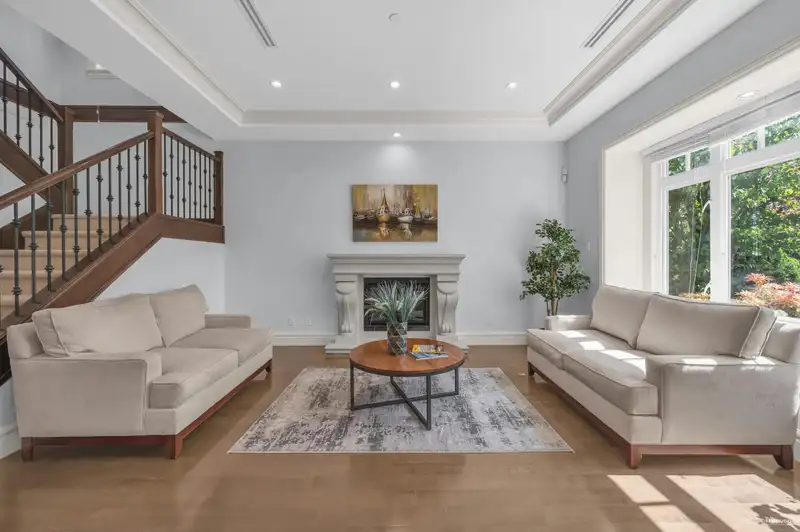2749 W 22ND AVENUE - photo 2 of 36
